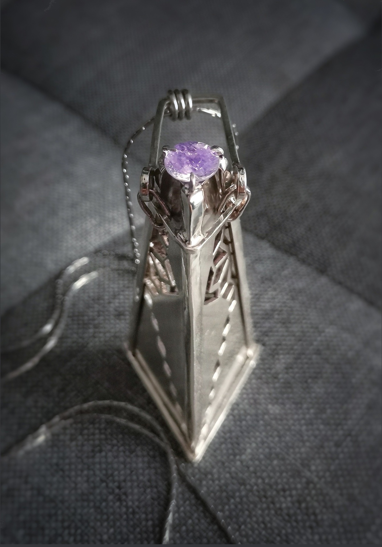 Kaleidoscope pendant with amethyst